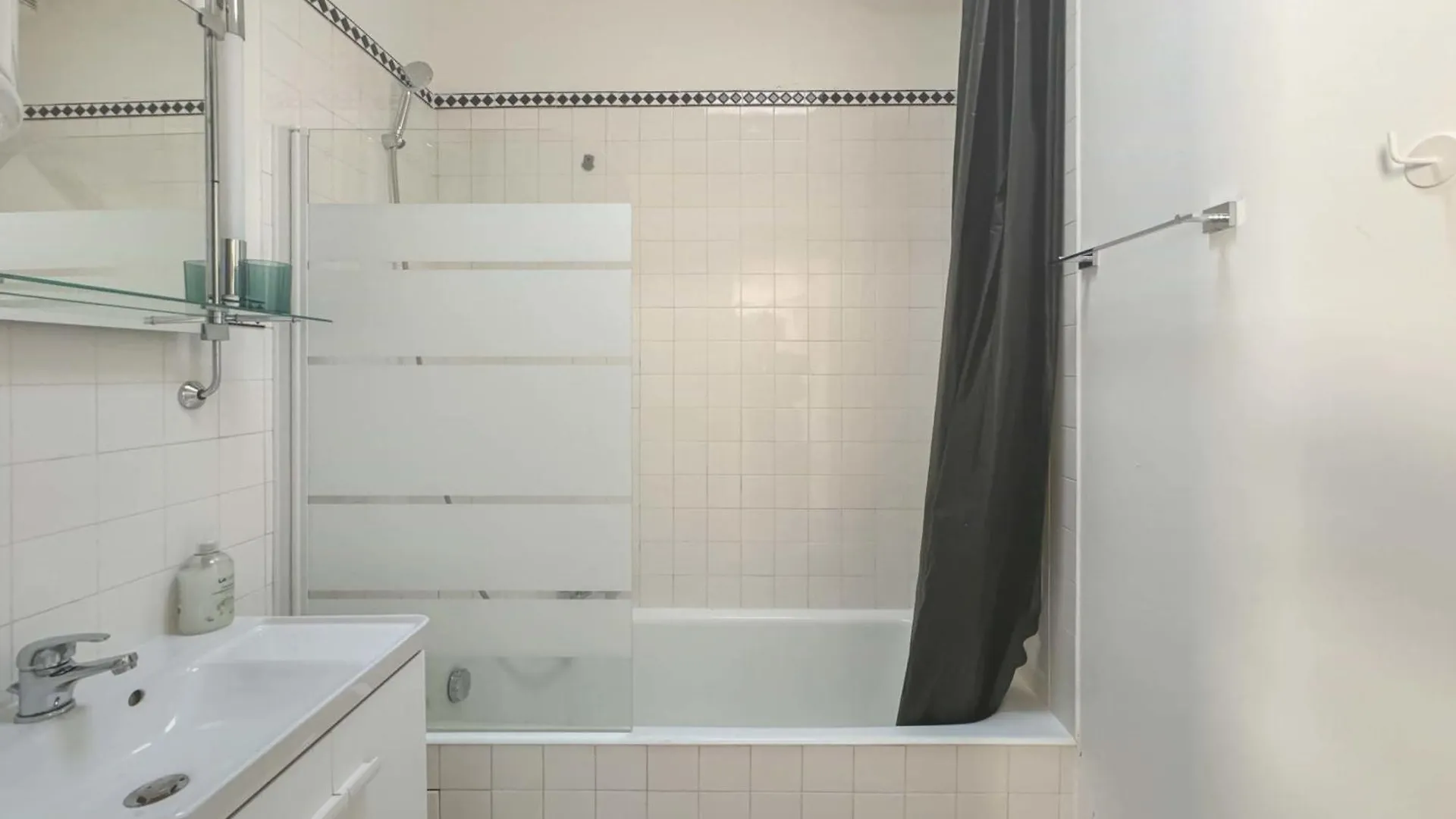 Appartement Flexliving - Whole Flat - Bausset à Paris 0*,  France