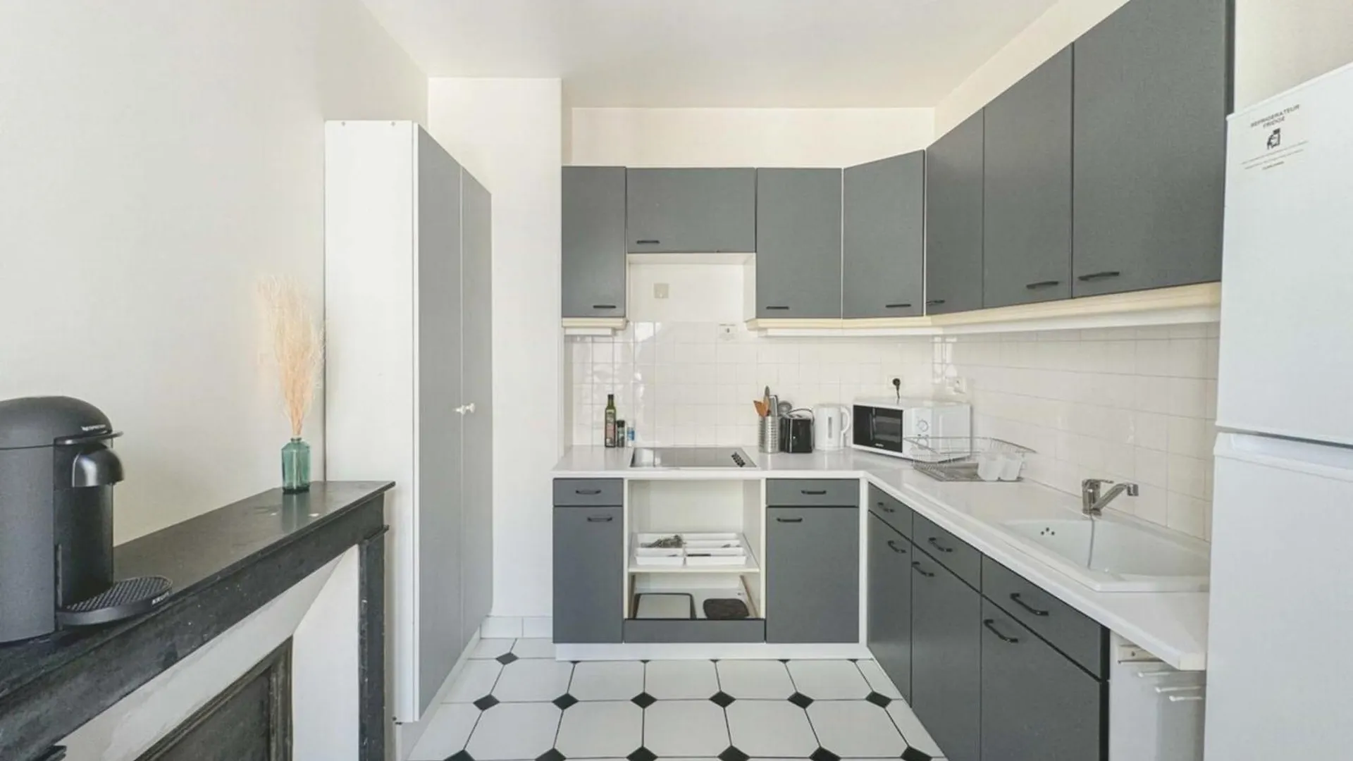 Appartement Flexliving - Whole Flat - Bausset à Paris 0*,  France